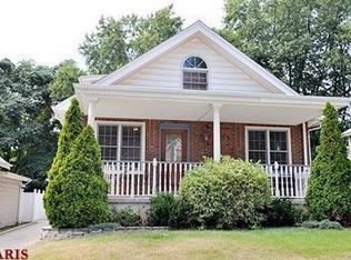 617 S 8th St, Saint Charles, MO 63301