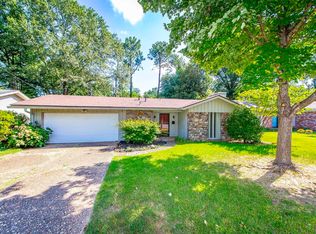 51 Warwick Rd, Little Rock, AR 72205