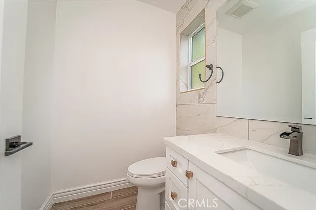 10224 La Reina Ave — Photo 7
