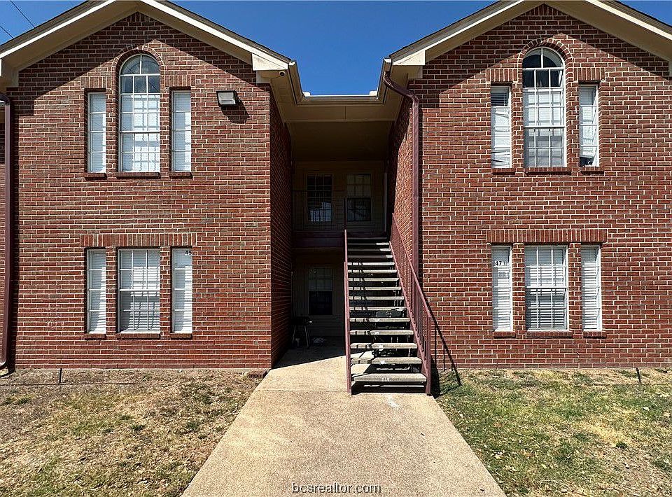 1st image of 701D Balcones Dr #52