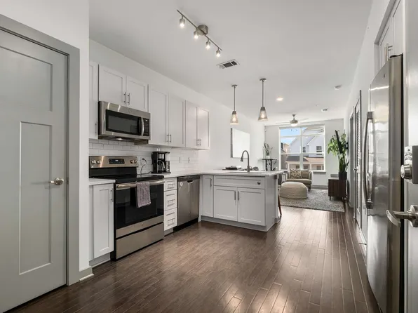 1638 54th Ave N #218, Nashville, TN 37209