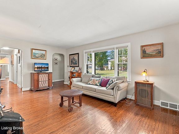 5th image of 3023 Wellbrooke Rd