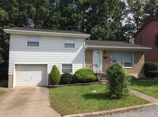 995 Perry Ct, Hazleton, PA 18201