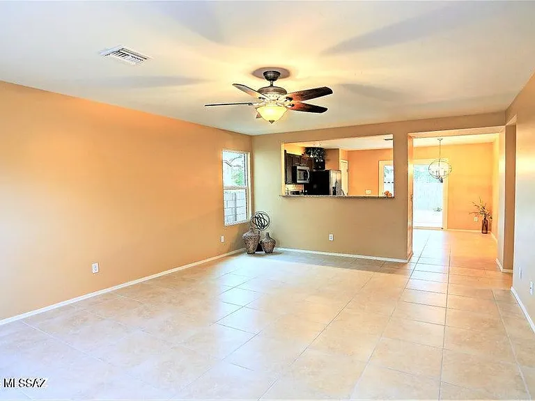 727 W Buffalo Grass Dr — Photo 5