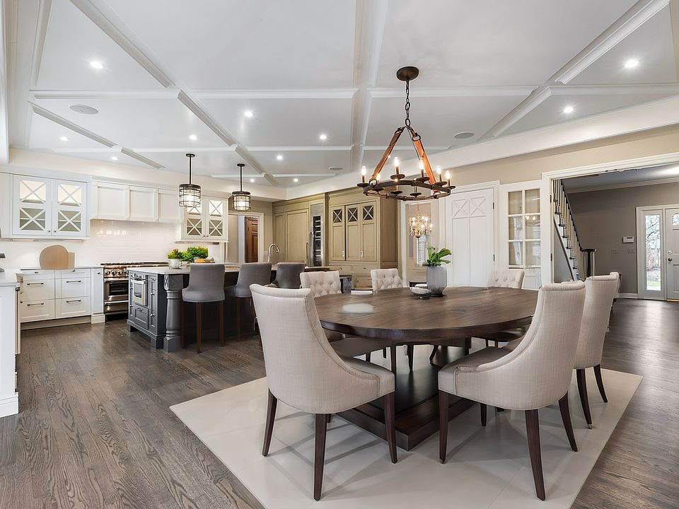 2nd image of 15 Creekside Ln