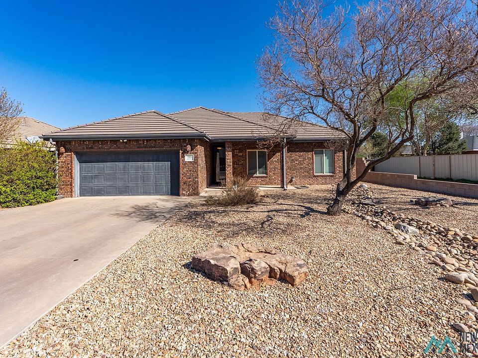 1st image of 200 Mariposa Dr