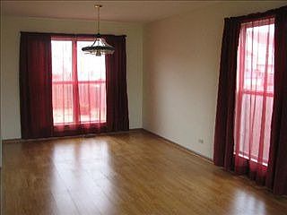 4th image of 607 Hillcrest Dr