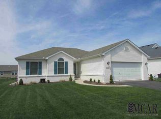 9165 Village Meadows Dr, Temperance, MI 48182