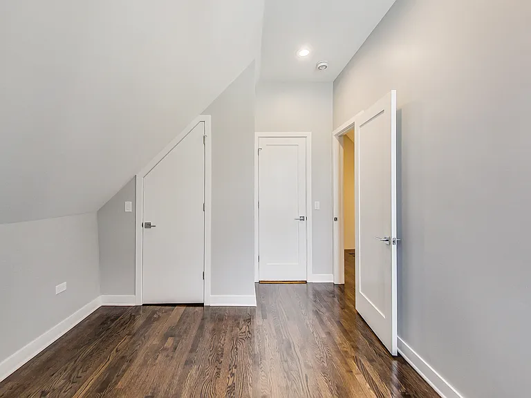 1519 W Henderson St #CH2 — Photo 20