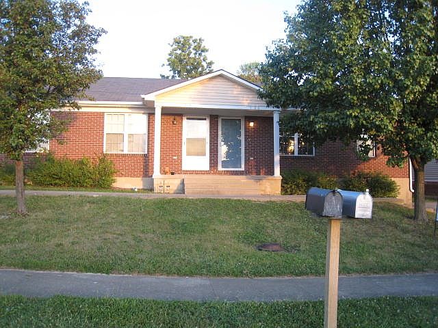 1st image of 536-538 Bell Place Dr