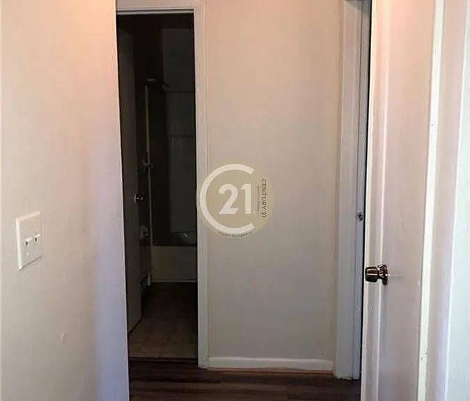 1336 E Balview Ave #B — Photo 6