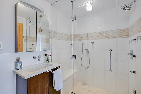 Sold by Compass | media 20