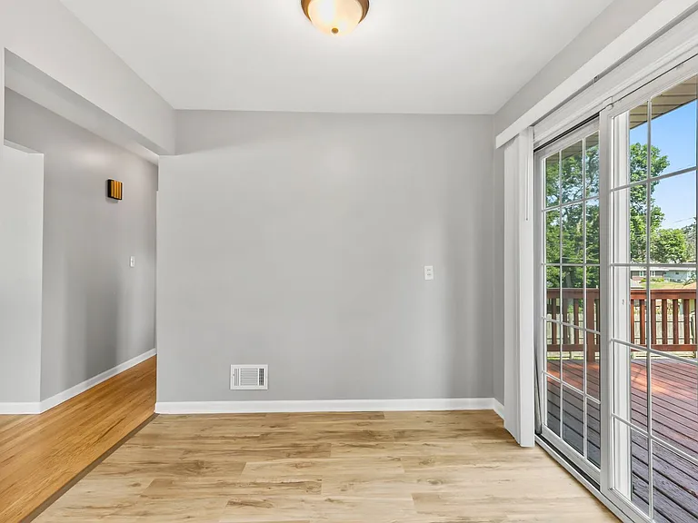 7215 S 41st Ave — Photo 12