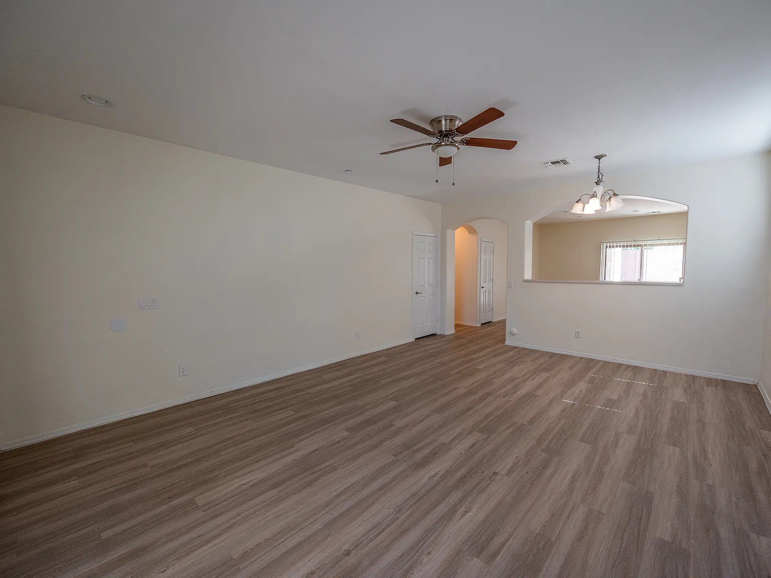 3 bed, 1458 sqft, $2,150 — Photo 4