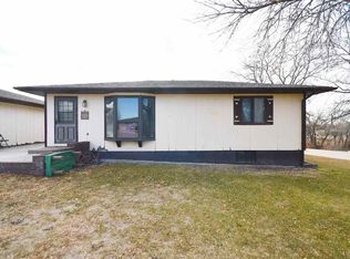 1302 E F St, Mccook, NE 69001
