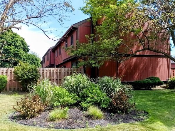 1301 Peppertree Dr, Derby, NY 14047