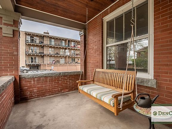 4th image of 124 S Clarkson St #1