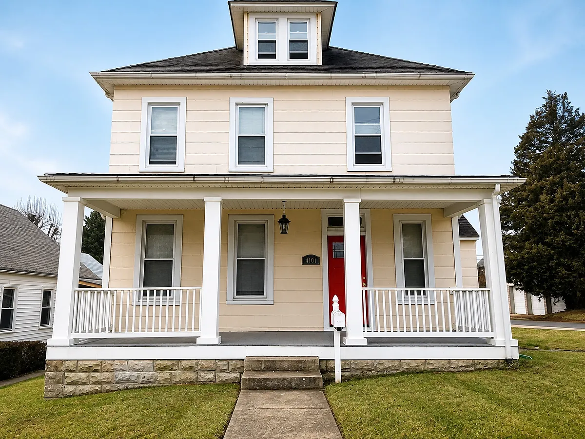 Building Photo - 4101 E Northern Pkwy #2A