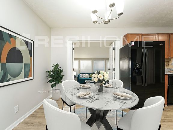 4th image of 7695 Hawthorne Dr