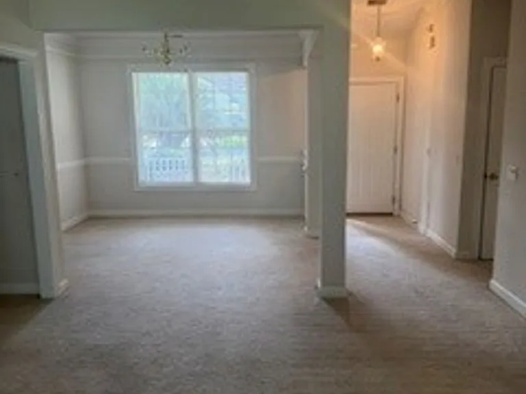 120 Muirfield Dr — Photo 4