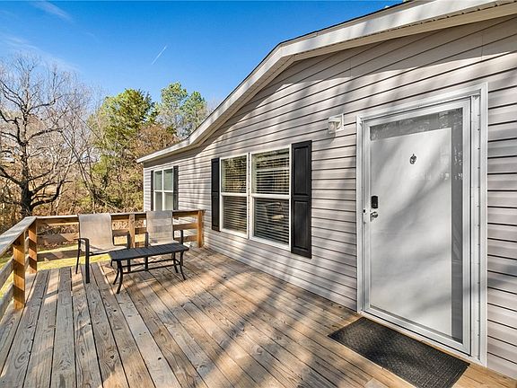 4th image of 4426 Reed Ave