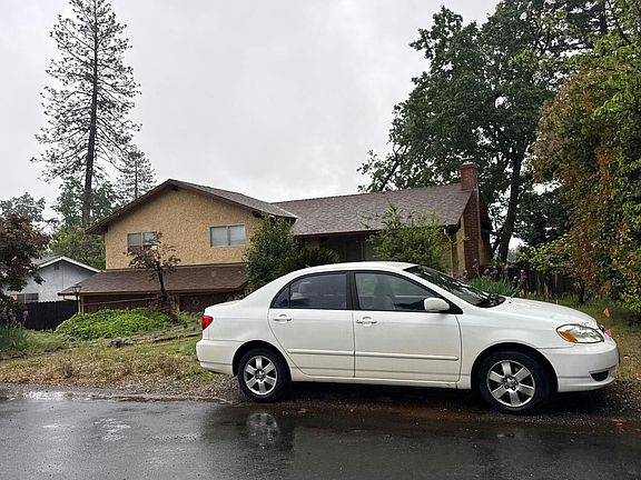 3rd image of 1828 Arrowhead Dr