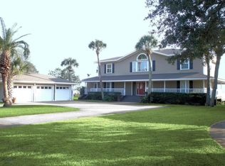 715 Forest Shores Dr, Mary Esther, FL 32569