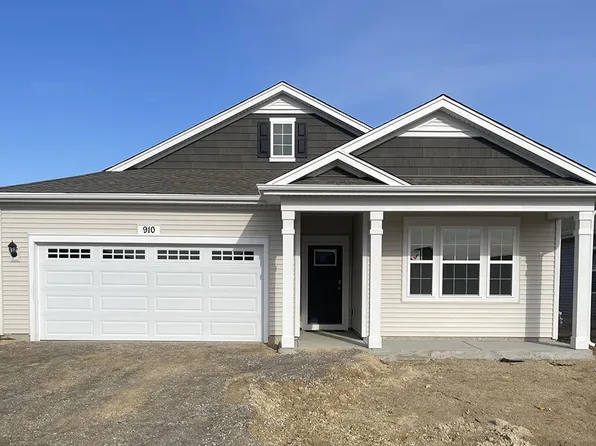 910 Mesa Ln, Pingree Grove, IL 60140
