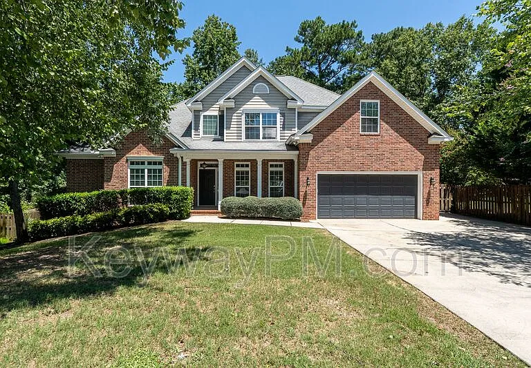 1091 Conn Dr — Photo 1