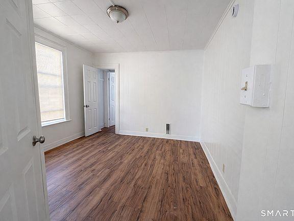 3rd image of 96 Franklin St #2