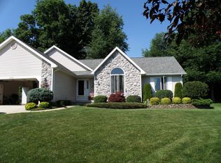 2755 Diana Dr, Tecumseh, MI 49286
