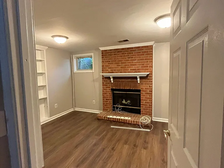 Bedroom # 4 (Fireplace, Built-in bookshelves, closet )