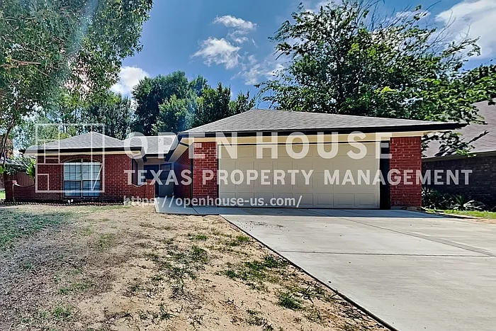 1228 Windy Meadows Dr — Photo 1