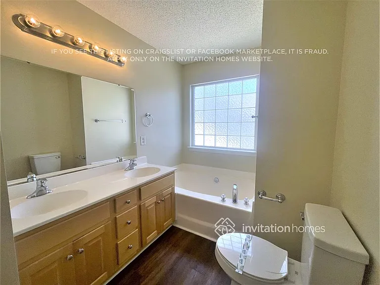 942 Ramsgate Dr SW — Photo 13