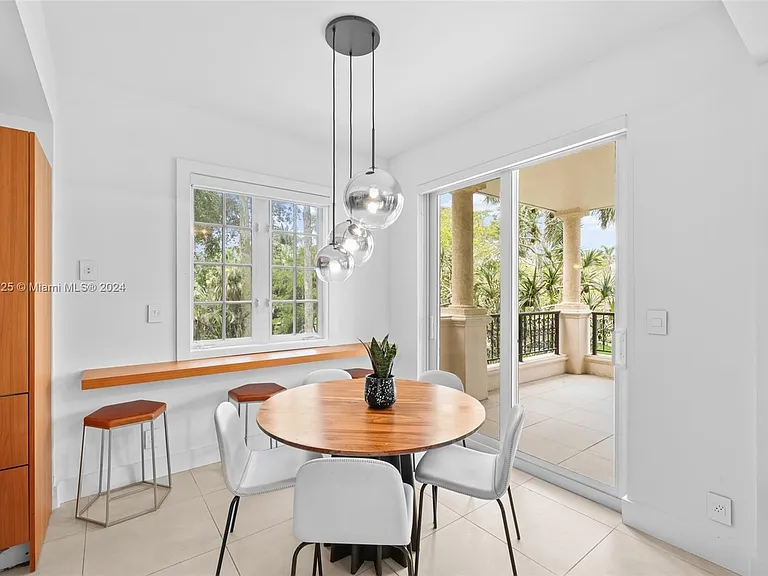 19127 Fisher Island Dr #19127 — Photo 18