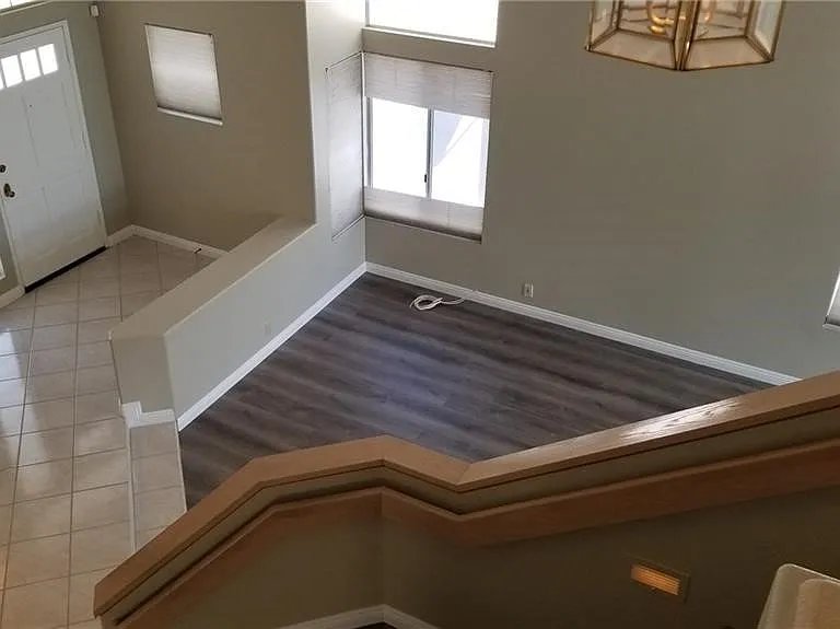 424 Dylan Dr — Photo 12