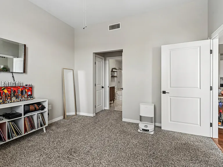 2305 Worthington St #315 — Photo 10