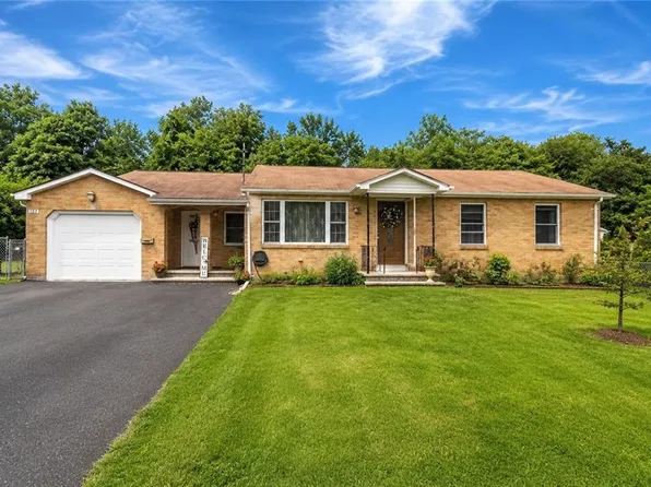 204 Knollwood Dr, Woonsocket, RI 02895