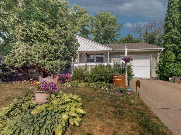 2301 Elton Hills Dr NW, Rochester, MN 55901