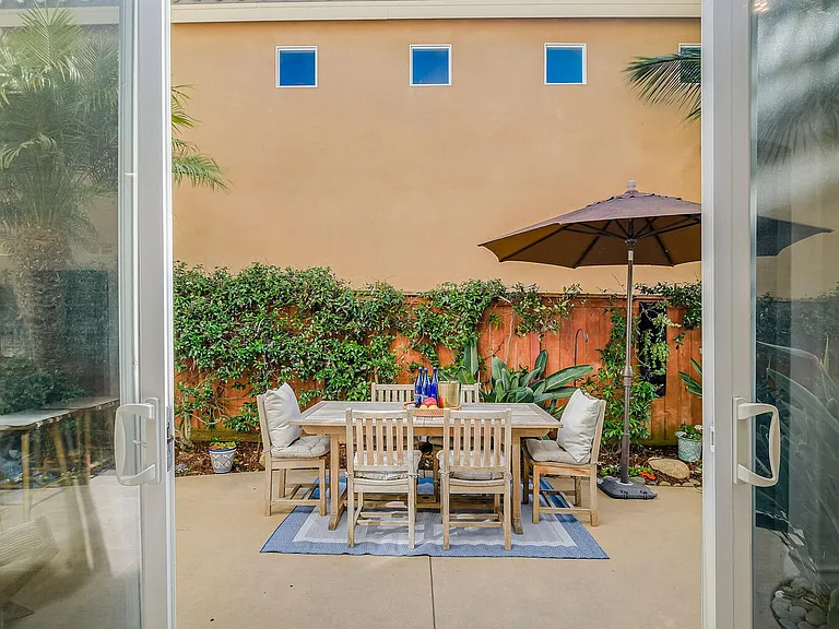 409 N Cedros Ave — Photo 25