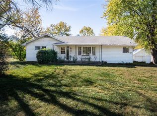 107 N Cleveland St, Garnett, KS 66032