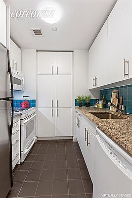 4th image of 100 Atlantic Ave #3K