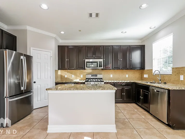 11018 Tipton Oaks Dr — Photo 3