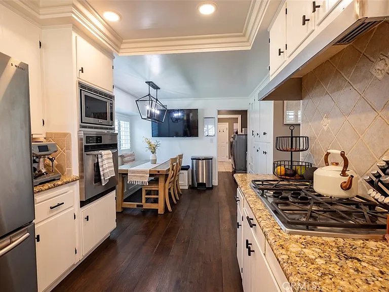 13591 Flint Dr — Photo 32