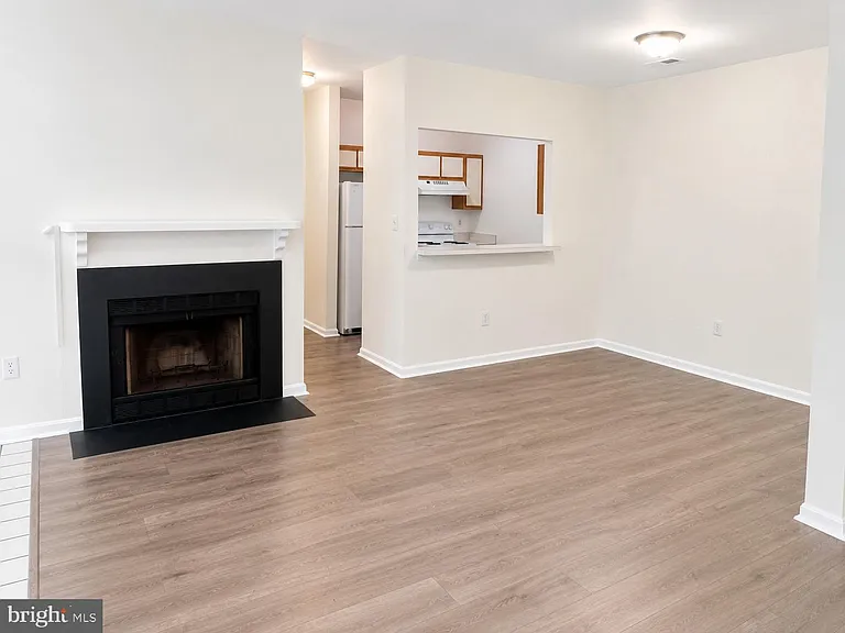 604 Moonglow Rd #102 — Photo 6