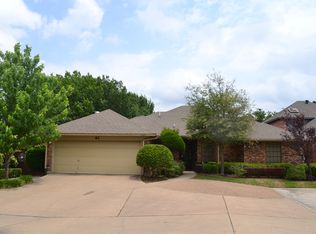 82 Legend Rd, Benbrook, TX 76132
