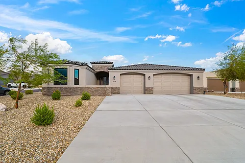 2836 Steamboat Dr Photo 1