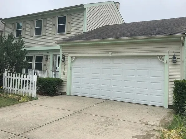 215 Annapolis Dr, Vernon Hills, IL 60061