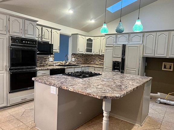 4th image of 9540 Wildwood Dr