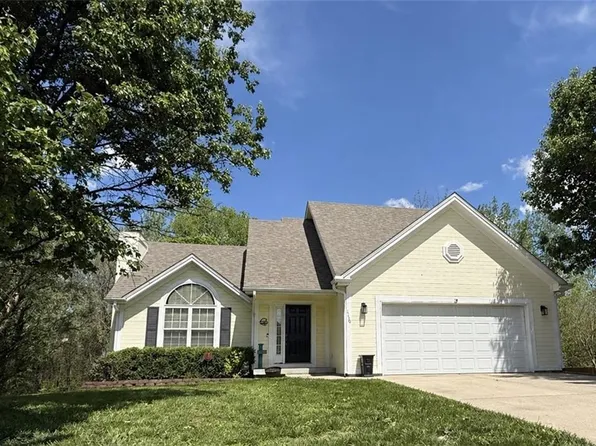 1110 Sarah Ln, Kearney, MO 64060